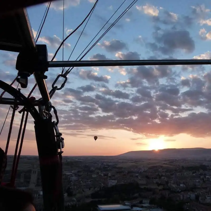 What month is best for hot air balloon?