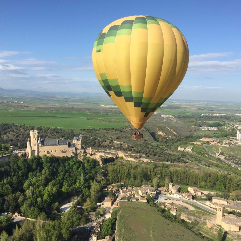 hot air balloons over segovia with transfer from madrid