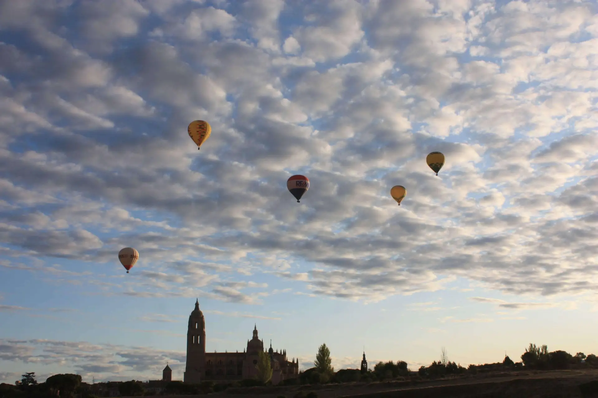 where hot air balloons in Madrid